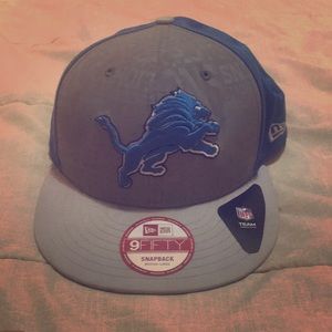 Detroit Lions Blue and Gray snap back